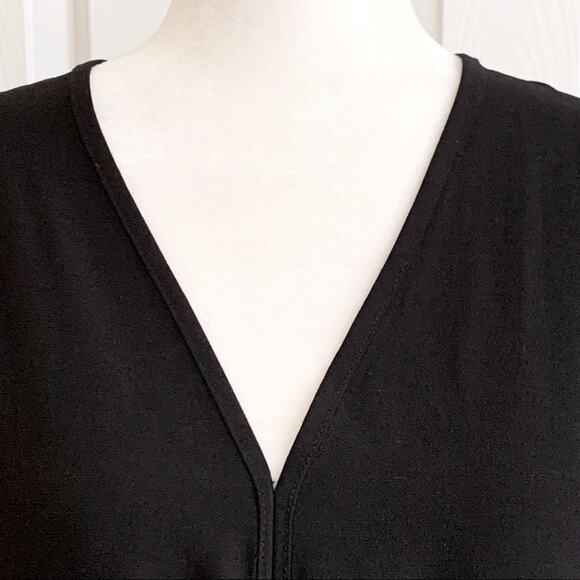 Stella & Dot Top Blouse Maette Hyde Black V-Neck Illusion Short Sleeve Size XS - Picture 10 of 12